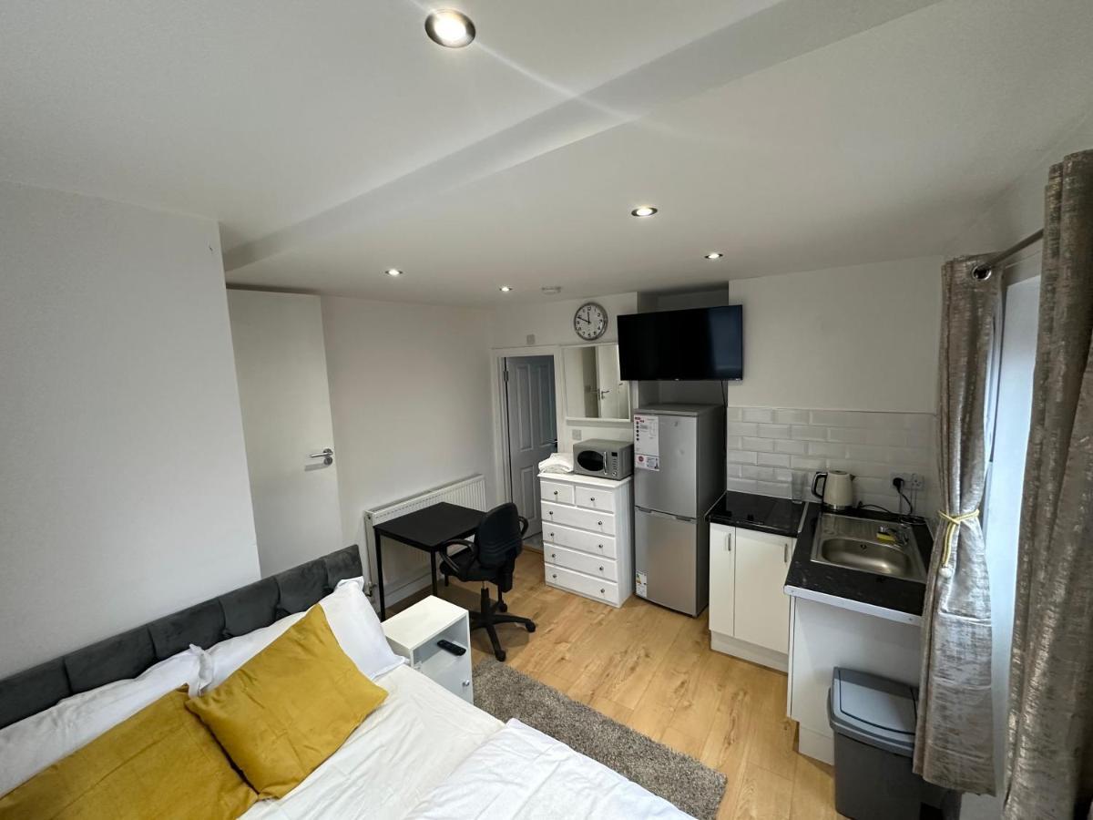 Keedonwood Road Bromley, Rooms With Free Wifi Exterior photo