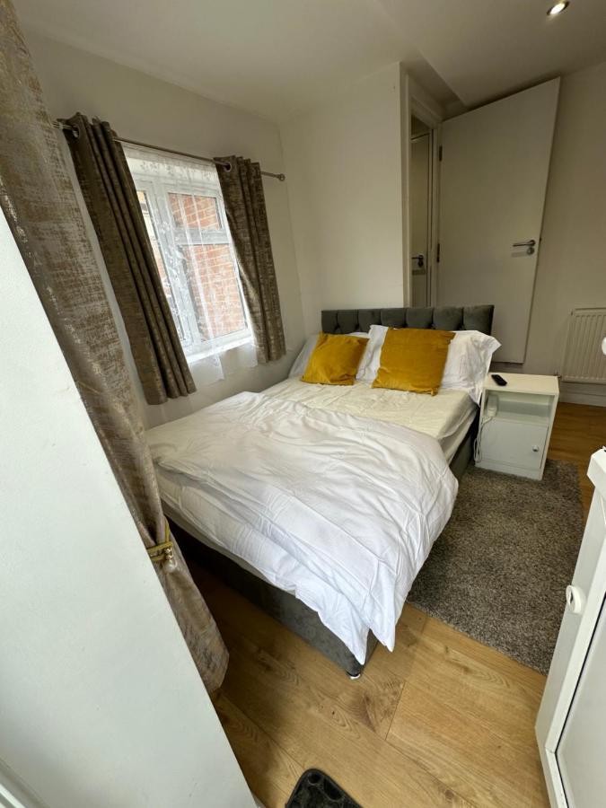 Keedonwood Road Bromley, Rooms With Free Wifi Exterior photo