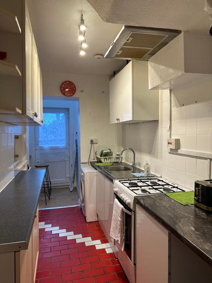 Keedonwood Road Bromley, Rooms With Free Wifi Exterior photo