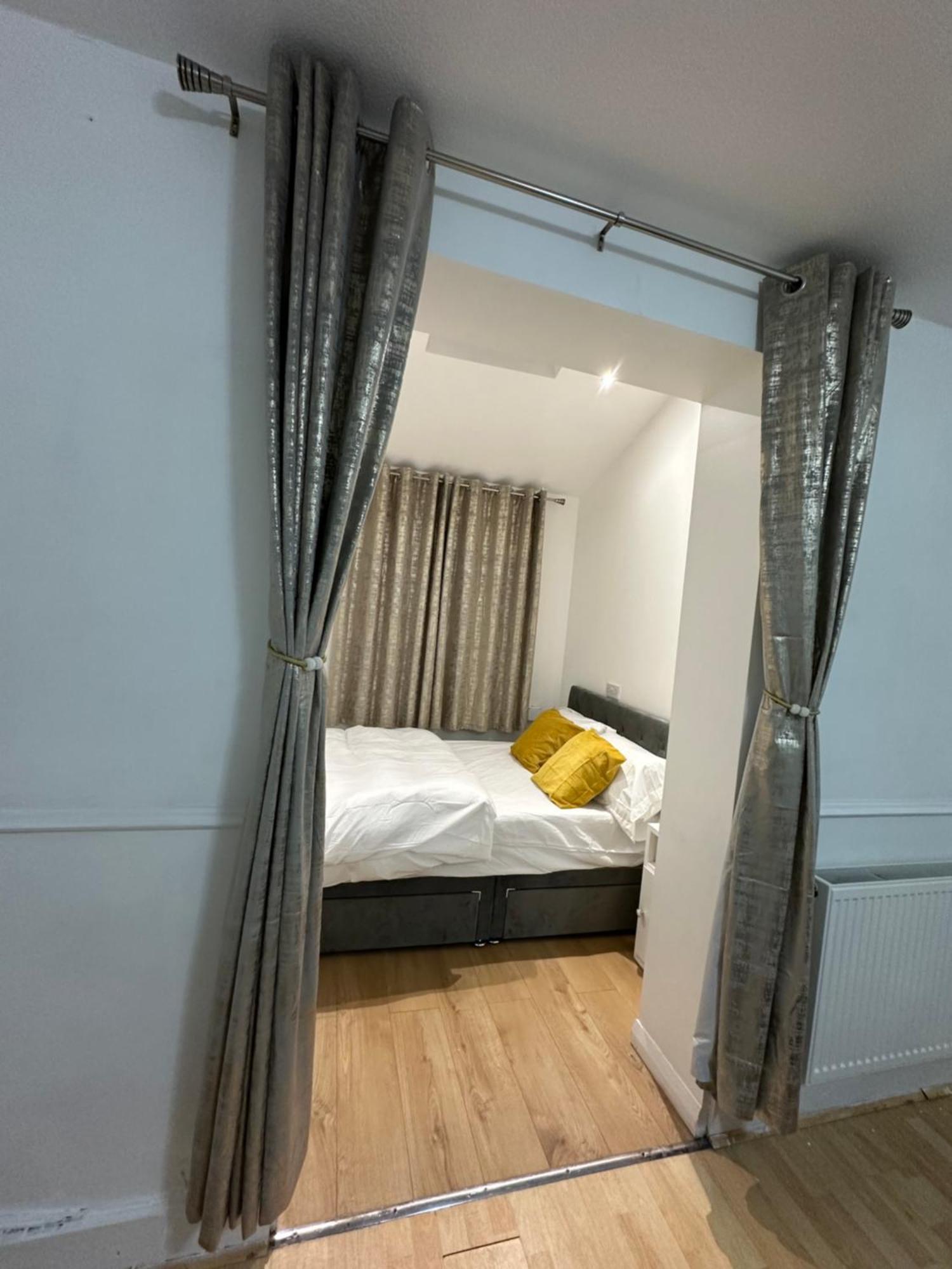 Keedonwood Road Bromley, Rooms With Free Wifi Exterior photo
